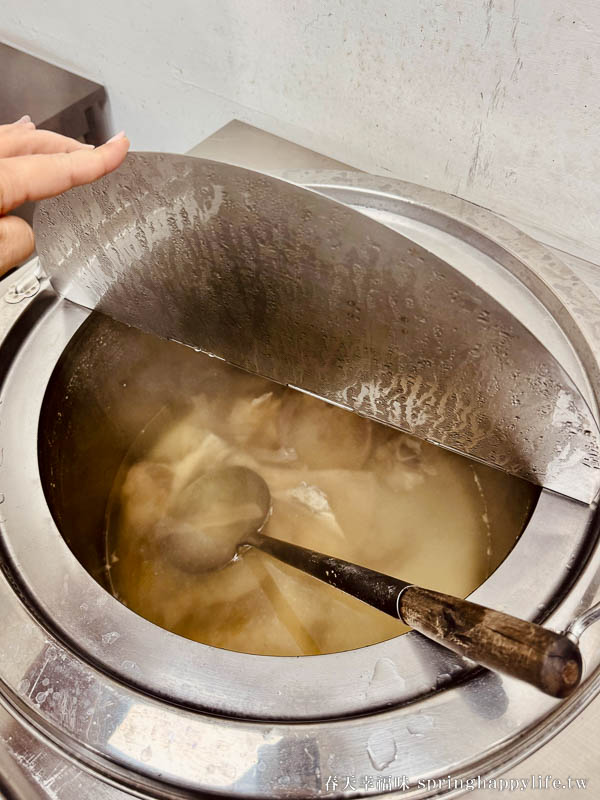 【高雄美食】山東麻醬麵回歸重出江湖 銅板價麻醬超香滷味必吃~苓雅區人氣平價小吃(附菜單) @春天幸福味