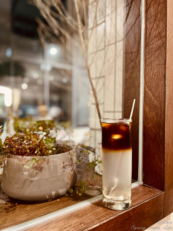 【高雄咖啡廳】留白咖啡BlankCafeLife 隱身巷弄中一周只開三天的深夜咖啡廳(附菜單價錢) @春天幸福味