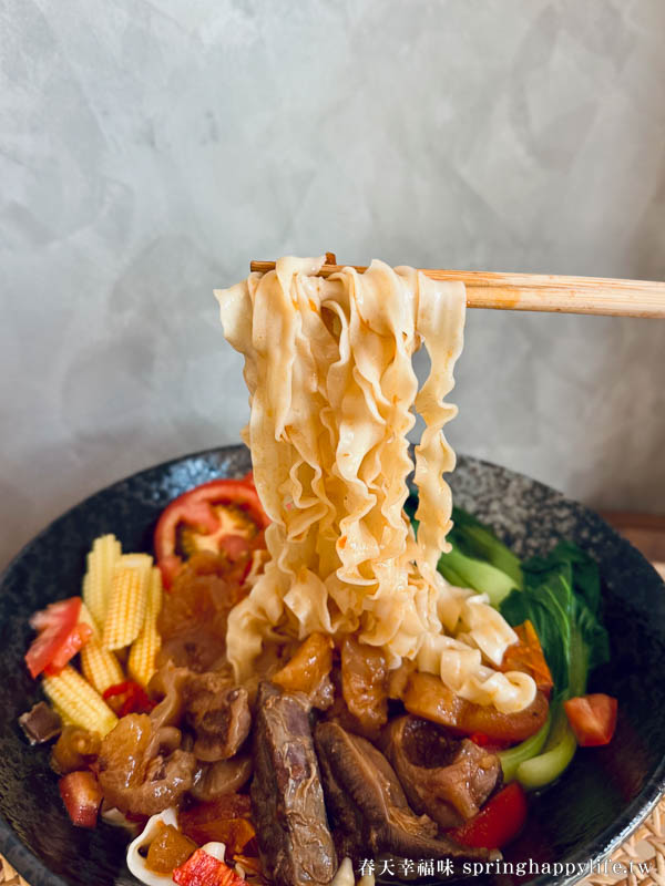 【美食團購】2025藍海饌限時開團 常溫調理包 雙料金牌牛肉麵好吃就像現煮 @春天幸福味