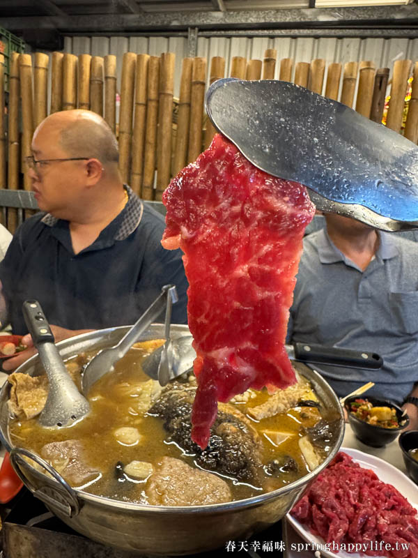 【屏東美食】阿彬火鍋店 在地人激推平價石頭火鍋 一位難求半露天火鍋店 @春天幸福味