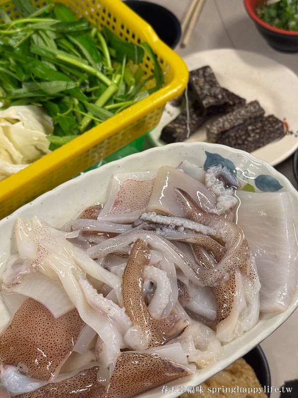 【屏東美食】阿彬火鍋店 在地人激推平價石頭火鍋 一位難求半露天火鍋店 @春天幸福味