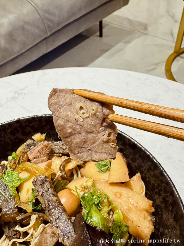 【高雄美食】小辣椒滷味熱河店 四十多年老店 超夯滷味攤(附菜單) @春天幸福味