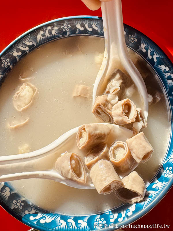 【高雄美食】鳳興麵線(原鳳邑麵線) 在地人激推平價美食 庭院用餐 銅板價排隊美食(附菜單) @春天幸福味