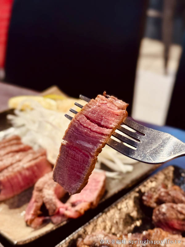 【高雄美食】吃不飽碳烤牛排 只賣原肉！大口吃肉就是爽 可帶外食超過癮(附菜單) @春天幸福味
