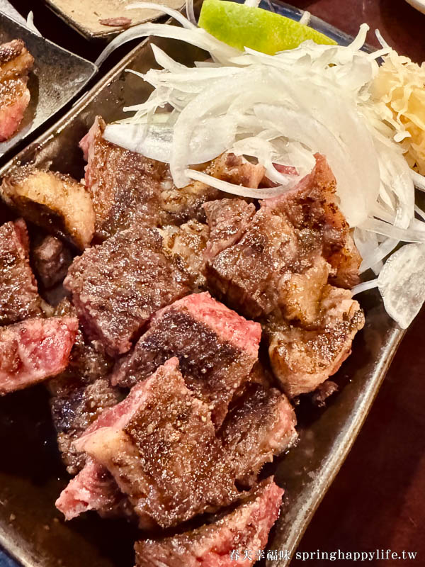 【高雄美食】吃不飽碳烤牛排 只賣原肉！大口吃肉就是爽 可帶外食超過癮(附菜單) @春天幸福味