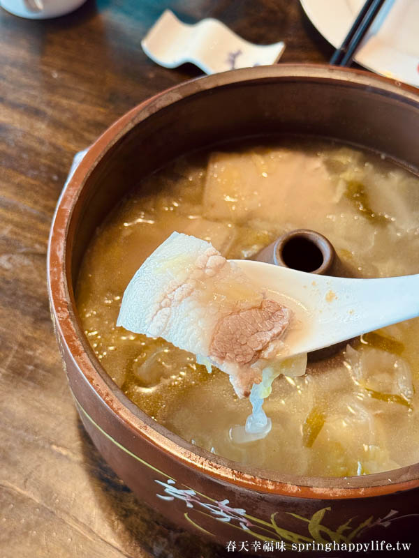 【台東美食】半野生活 隱身在台東成功山上祕境 柴燒無菜單料理/2025年500盤美食 @春天幸福味