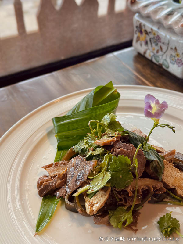 【台東美食】半野生活 隱身在台東成功山上祕境 柴燒無菜單料理/2025年500盤美食 @春天幸福味