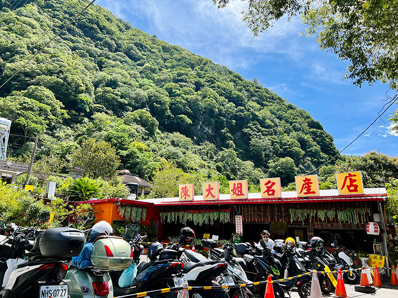 【高雄美食】北港蔡三代筒仔米糕 2022必比登推介~高雄必吃不能錯過的排隊美食(附菜單價錢) @春天幸福味